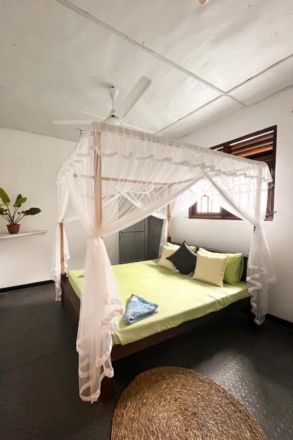 Cosynsurf Bed & Breakfast Matara Luaran gambar