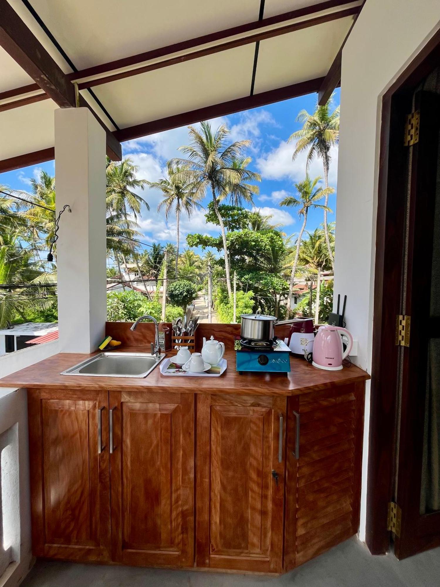 Cosynsurf Bed & Breakfast Matara Luaran gambar